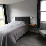 Number 33 Room Only