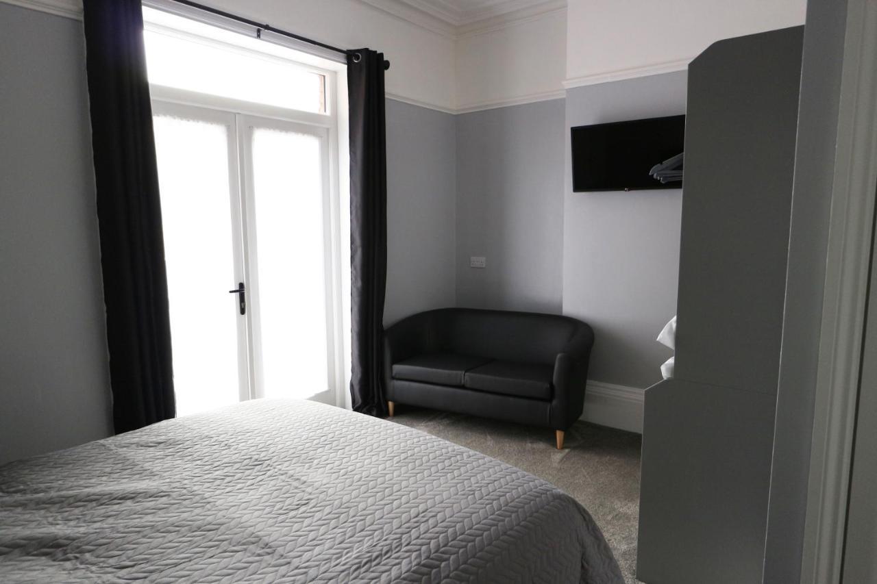 Number 33 Only Guest house *
